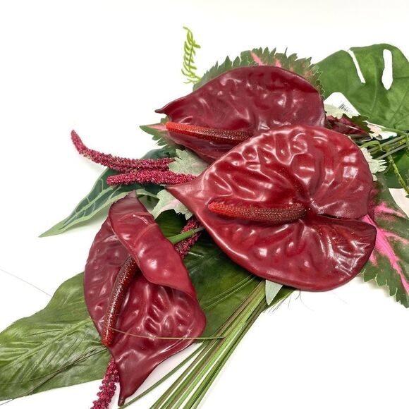 🆕 Fake Flower Bouquet - NWT - Picture 5 of 6